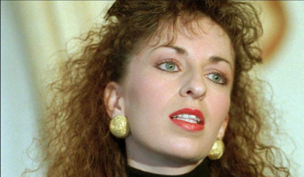 The Clintons
Paula Jones
