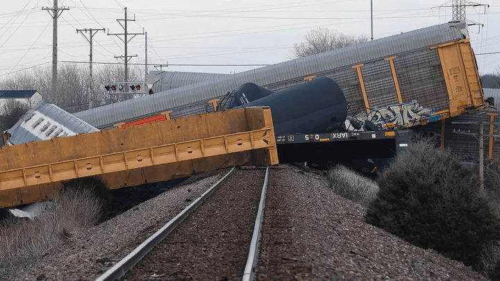 Another Norfolk Southern Train Derails Near Springfield, Ohio 2