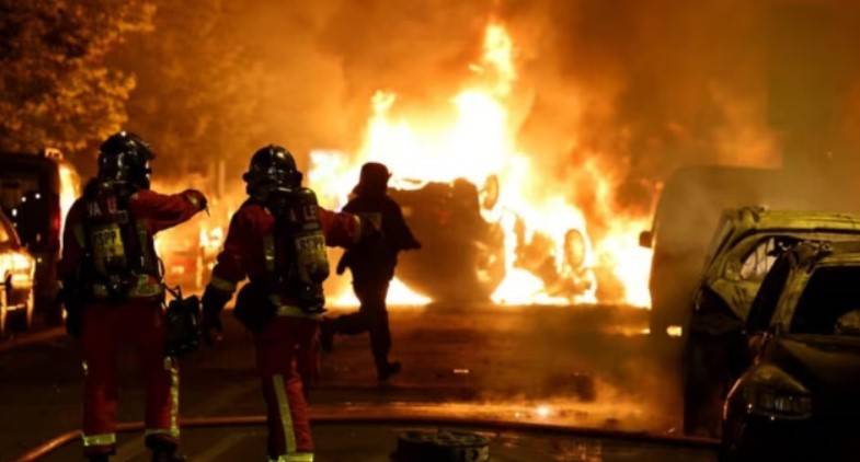 France Rocked by 4th Night of Unrest Following Teen's Fatal Shooting 3